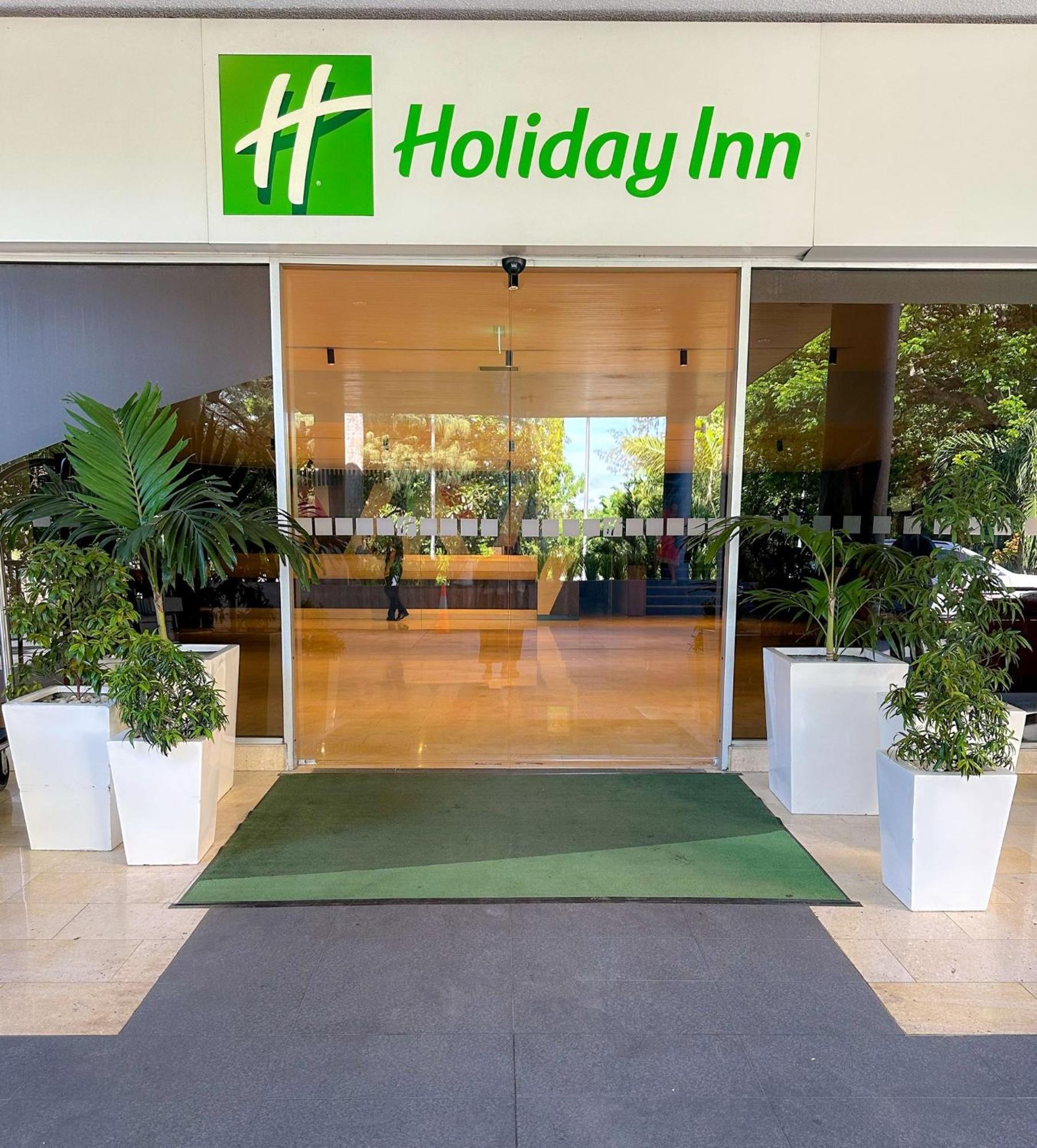 Holiday Inn & Suites Port Moresby By Ihg Exterior photo