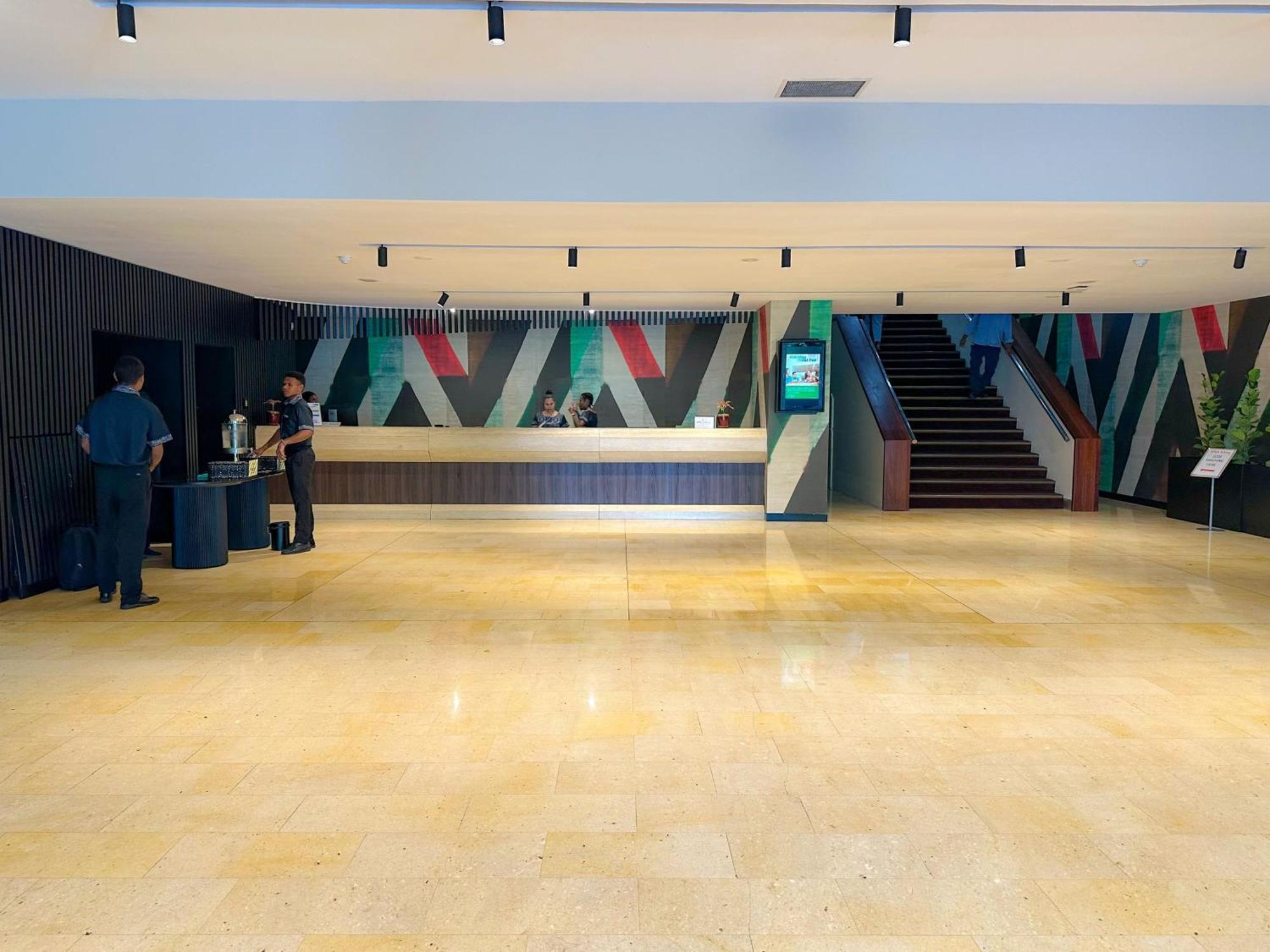Holiday Inn & Suites Port Moresby By Ihg Exterior photo