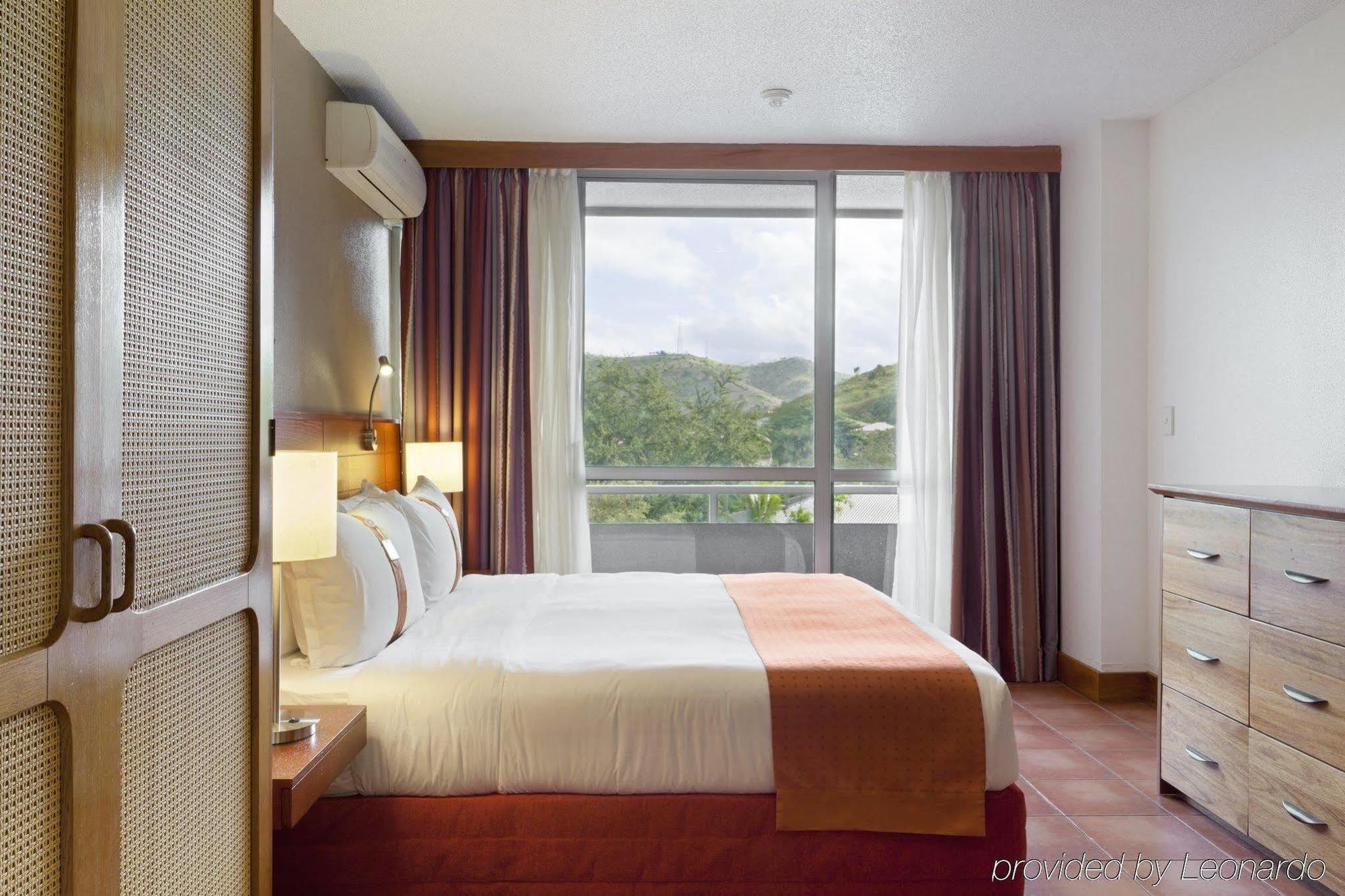 Holiday Inn & Suites Port Moresby By Ihg Room photo