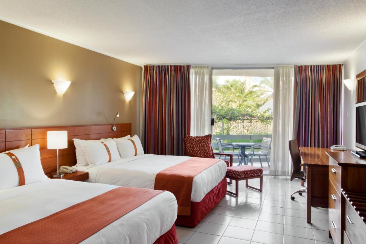 Holiday Inn & Suites Port Moresby By Ihg Exterior photo
