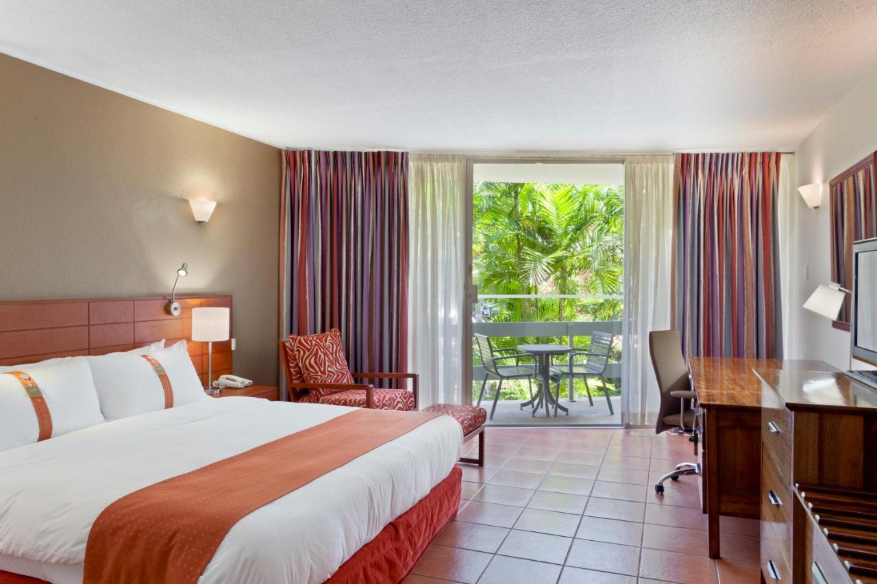 Holiday Inn & Suites Port Moresby By Ihg Exterior photo