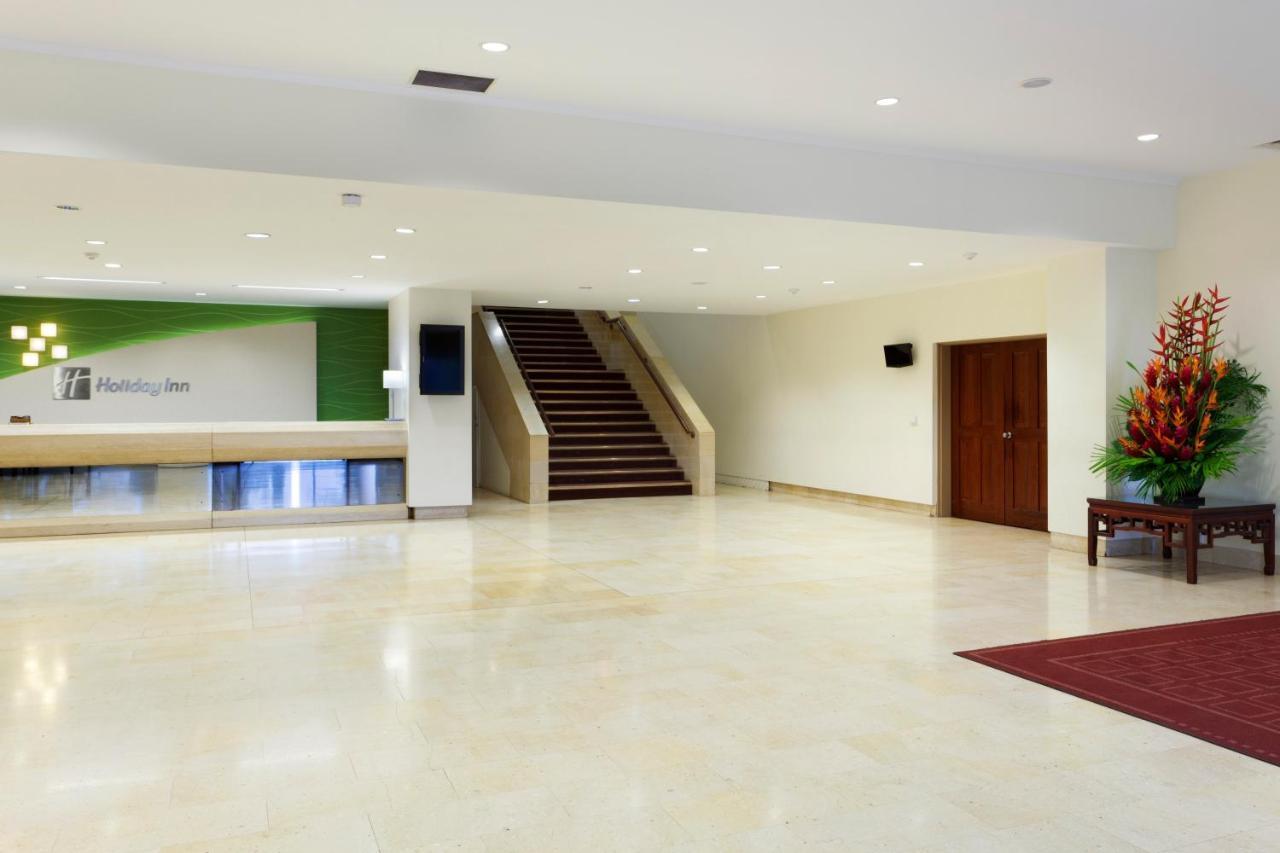 Holiday Inn & Suites Port Moresby By Ihg Exterior photo